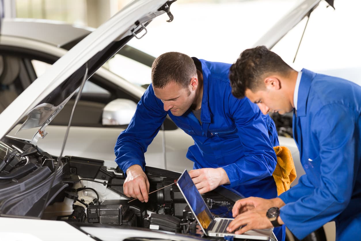 Automotive service technician